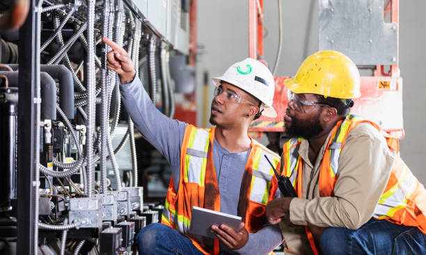 Best Emergency Electrical Repair  in Mount Clemens, MI